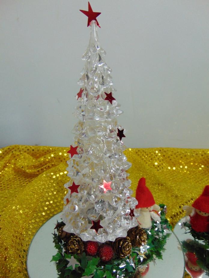 Albero di Natale H 16 e H 21 - Sconti per Fioristi e Aziende Con luce a batteria e decoroato