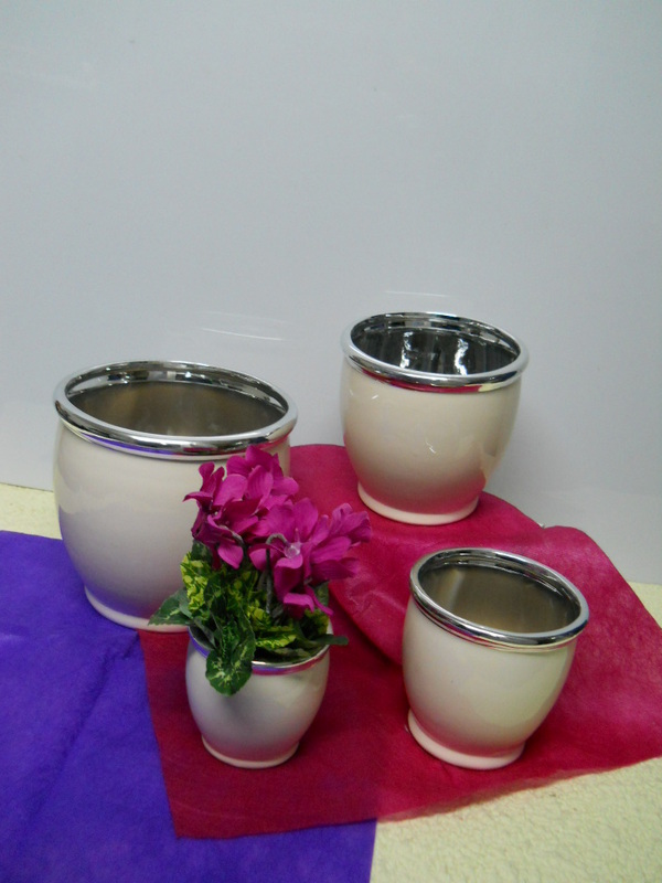 Portavasi x 4 in Ceramica  - Sconti per Fioristi e Aziende - in 2 modelli