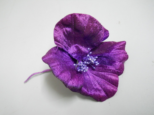 Hibiscus velluto con spilla - Sconto per Fioristi e Aziende - dm. 12