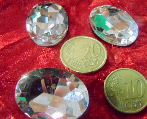 Swarovsky Ovale in 5 misure - Sconti per Fioristi e Aziende Misure mm 8 10 13 18 20