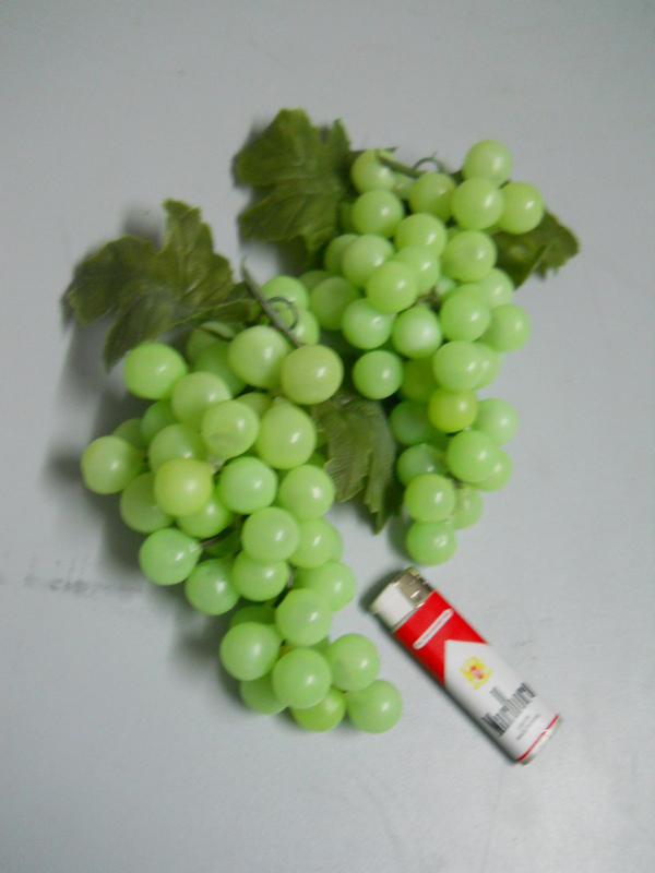 Uva Artificiale cm. 28 con 88 acini - Sconti per Fioristi e Aziende