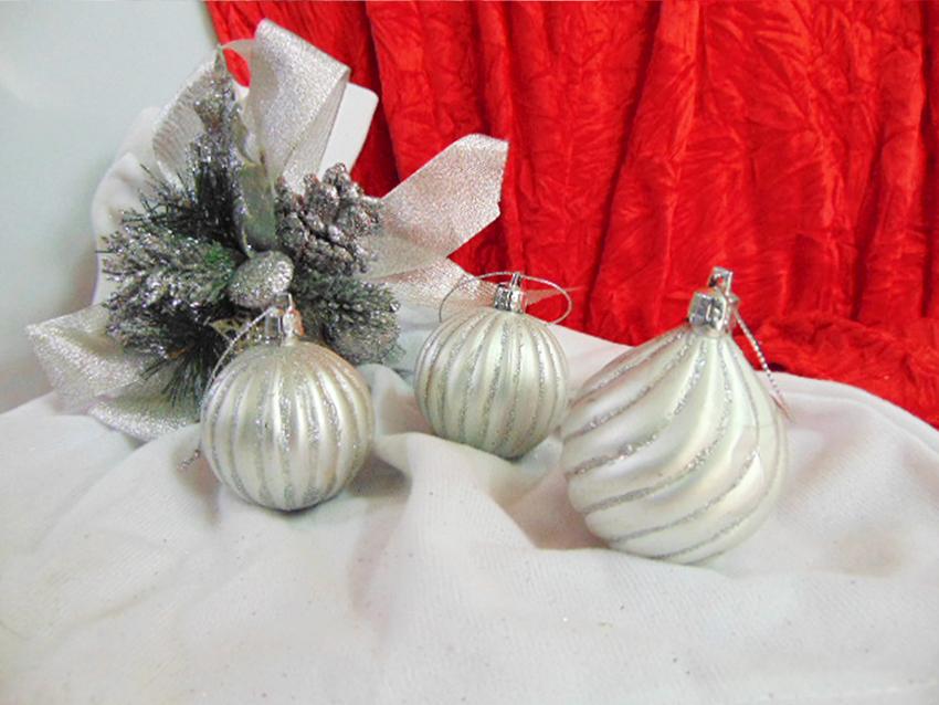 Palline di Natale x 3 filo glitter - Sconti per Fioristi e Aziende - in 3 modelli e colori