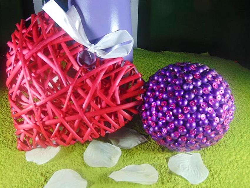 Cuore pieno in vimini in 3 colori e 3 misure Articolo per S. Valentino - Sconti per Fioristi e Aziende