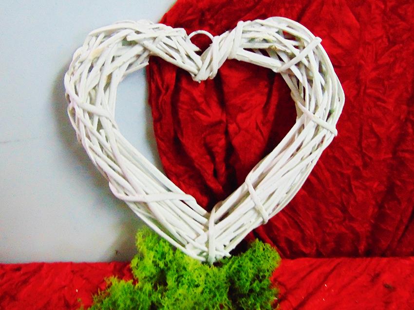 Cuore Vuoto in Vimini  Articolo per San Valentino - Sconti per Fioristi e Aziende