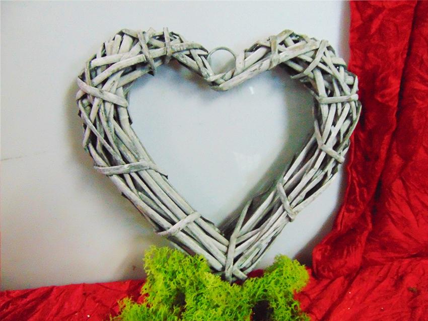 Cuore Vuoto in Vimini  Articolo per San Valentino - Sconti per Fioristi e Aziende
