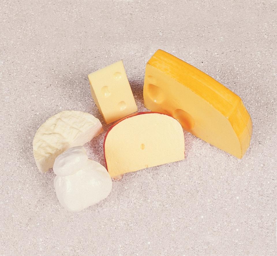Formaggi assortiti artificiale in plastica - Sconti per Fioristi e Aziende . - da 6  a 15.5 cm