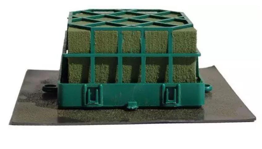 Gabbietta magnetica cm. 10  - Sconti per Fioristi e Aziende - Con spugna  Base magnetica cm.18 x 18