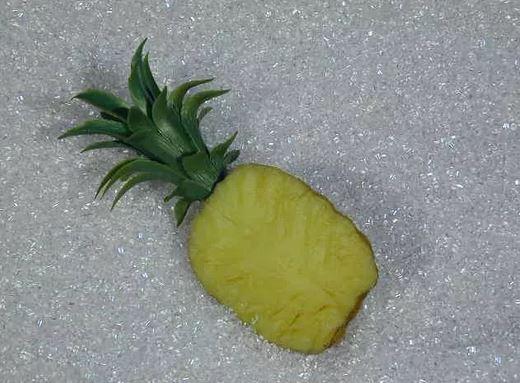 Ananas metà in plastica-  Sconti per Fioristi e Aziende . - 10x21 cm