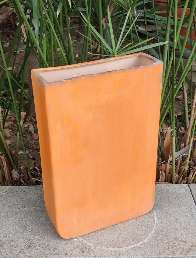 Vaso Platz H 28 x 19 - Sconto per Fioristi e Aziende - Bocca cm. 7 Terracotta colorata