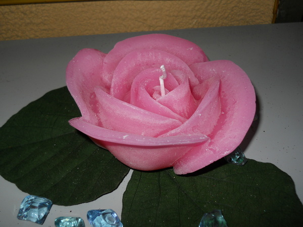 Candela Beatrice cm. 14 x 7 - Sconti per Fioristi e Aziende - Profumata in 3 colori