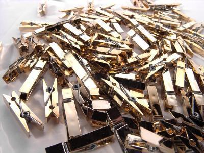 Mollette in Plastica mm. 37 X 6 Colori Metallizzati - Sconti per Fioristi e Aziende