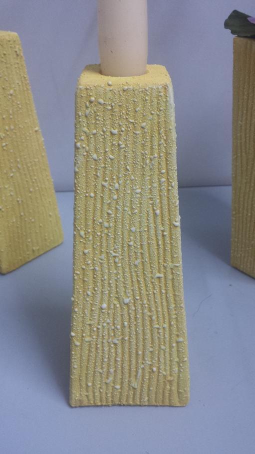 Vaso piramide H 20 in 3 colori - Sconti per Fioristi e Aziende