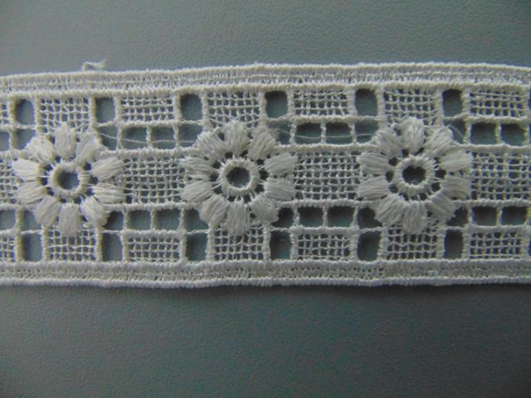 Merletto Catenella Fiorita  - Sconto per Fioristi e Aziende - Bianco e Avorio - Vendita a metro