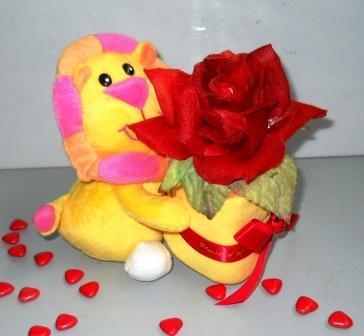 Peluches con rosa rossa Articolo per S. Valentino - Sconti per Fioristi e Aziende .
