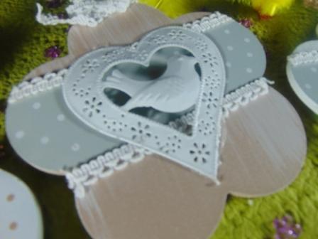 Fiore con cuore cm. 14 x 14 in 3 colori - Sconti per Fioristi e Aziende