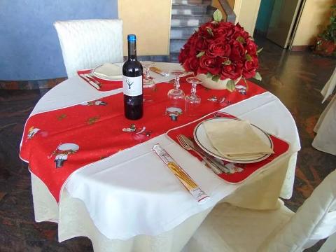Arredo Tavola Natalizia  Rossa - Sconti per Fioristi e Aziende