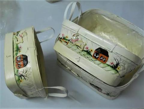 Cesti x 3 con decoro rilievo  in 2 modelli - Sconti per Fioristi e Aziende