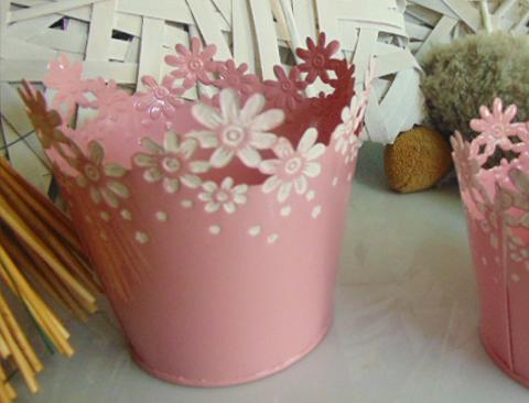 Vaso fiorito dm. 15 in latta traforata in 4 colori - Sconti per Fioristi e Aziende