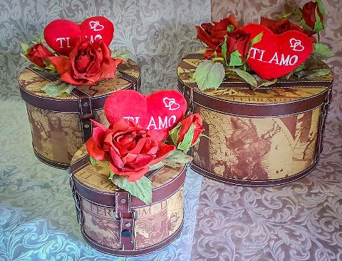 Cappelliere x 3 quadrate decoro San Valentino - Sconti per Fioristi e Aziende