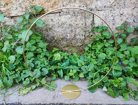 Cerchio dm.40 su piedistallo  - Sconti per Fioristi e Aziende . - Bianco e Oro