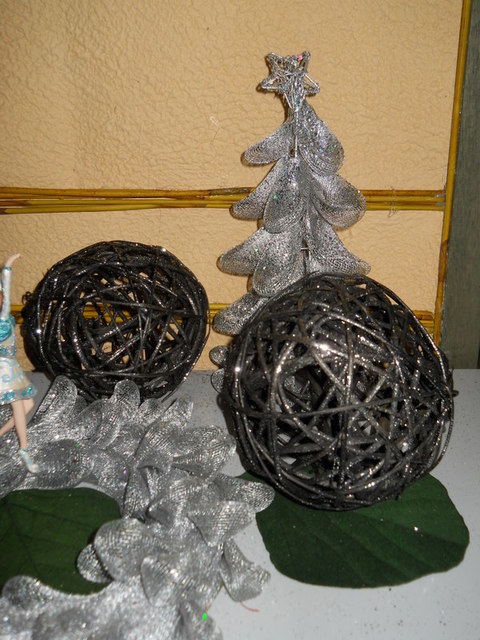 Sfera intrecciata in midollo dm. 20  glitterata x 2 - Sconti per Fioristi e Aziende