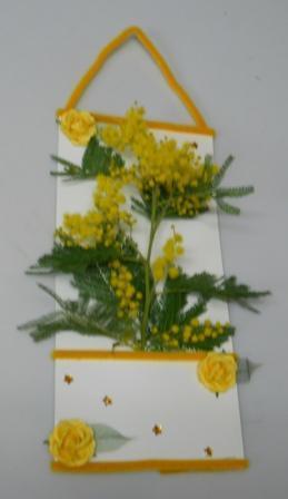 Busta mimosa x 10 con cuoricini H 37,5 x 16.5 - Sconti per Fioristi e Aziende