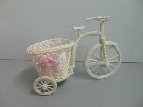 Triciclo effetto vimini rosa in 2 misure