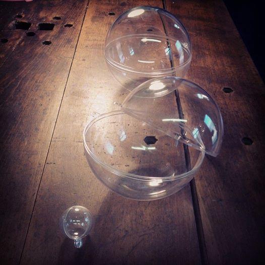 Sfere plexiglass apribili Ø 4 - 5 cm. trasparente Confezione da 20 pezzi