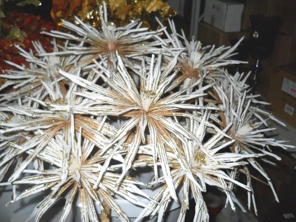 Clematis Artificiale H 66  - Sconti per Fioristi e Aziende Glitterata con petali animat
