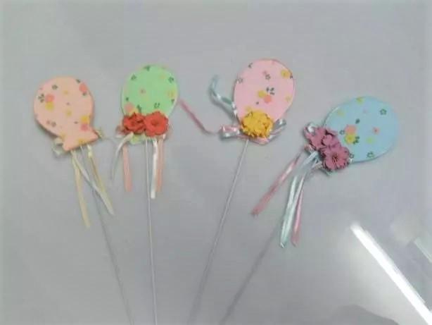 Palloncini steccati x 12  in legno decorati - Sconti per Fioristi e Aziende
