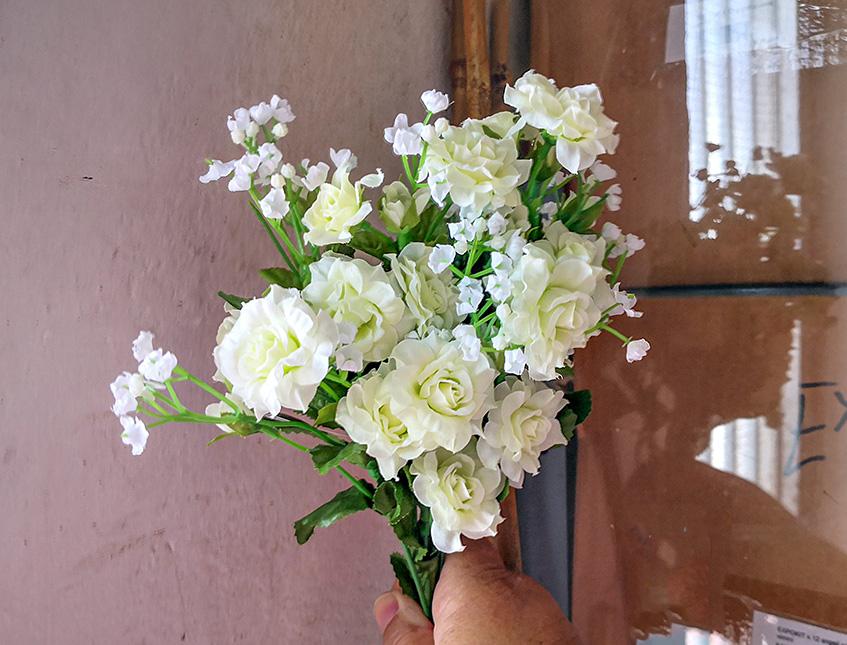 Roselline X 10 in seta per bomboniere Sconti per Fioristio, Wedding e  Aziende - San Michele di Ganzaria (Catania)