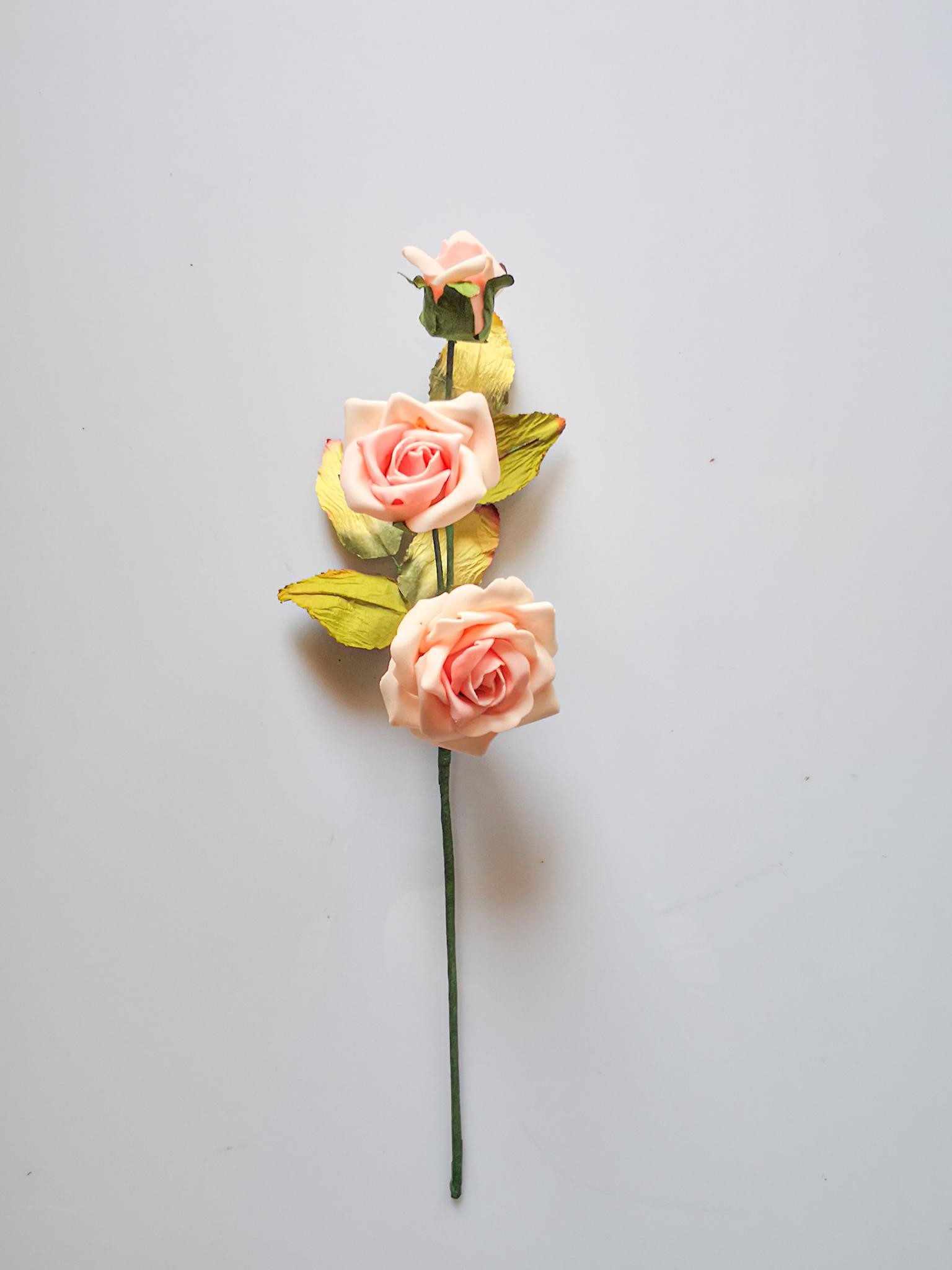 Rose Tralcio x 3 Artificiali  - Sconti per Fioristi e Aziende - in Polifoam