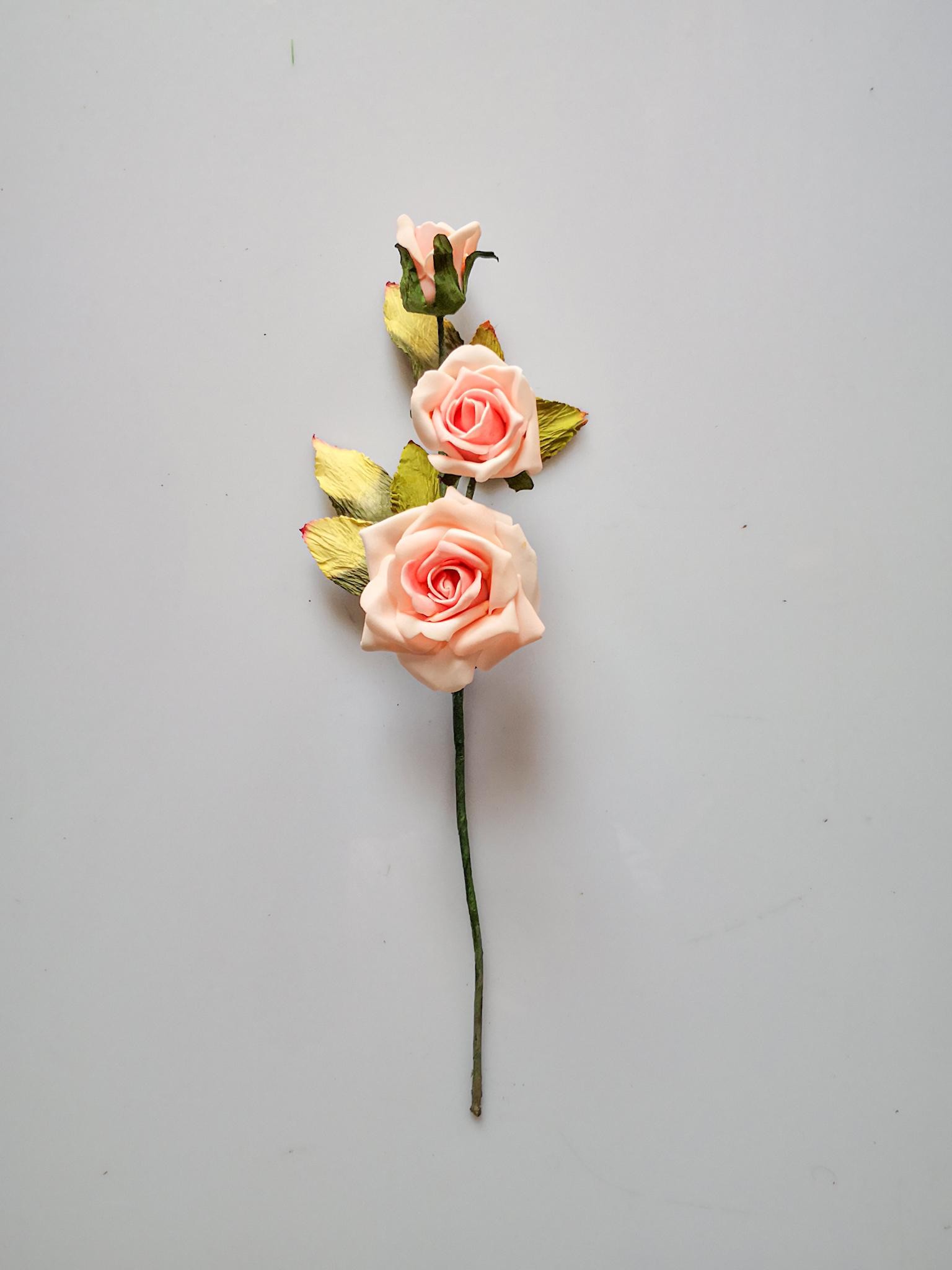 Rose Tralcio x 3 Artificiali  - Sconti per Fioristi e Aziende - in Polifoam