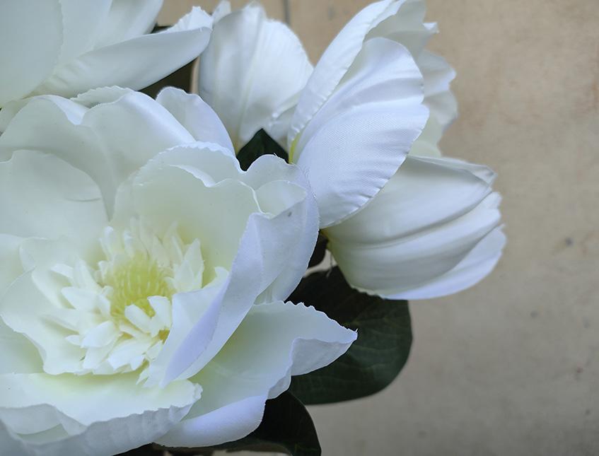 Magnolia bianca singola H 70 - Sconti per fioristi e aziende . - in poliestere