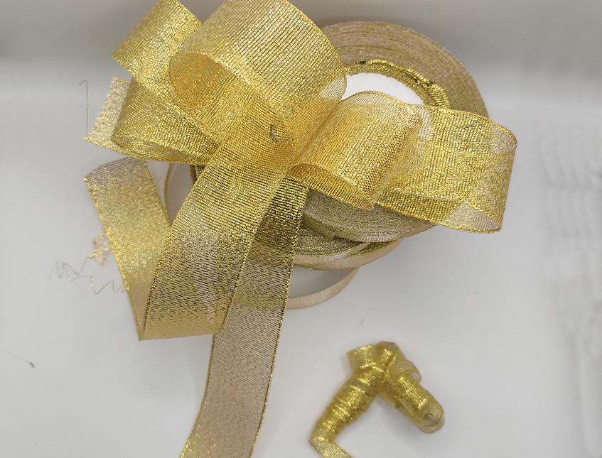 Nastro oro metallizzato per palloncini e confezioni regalo