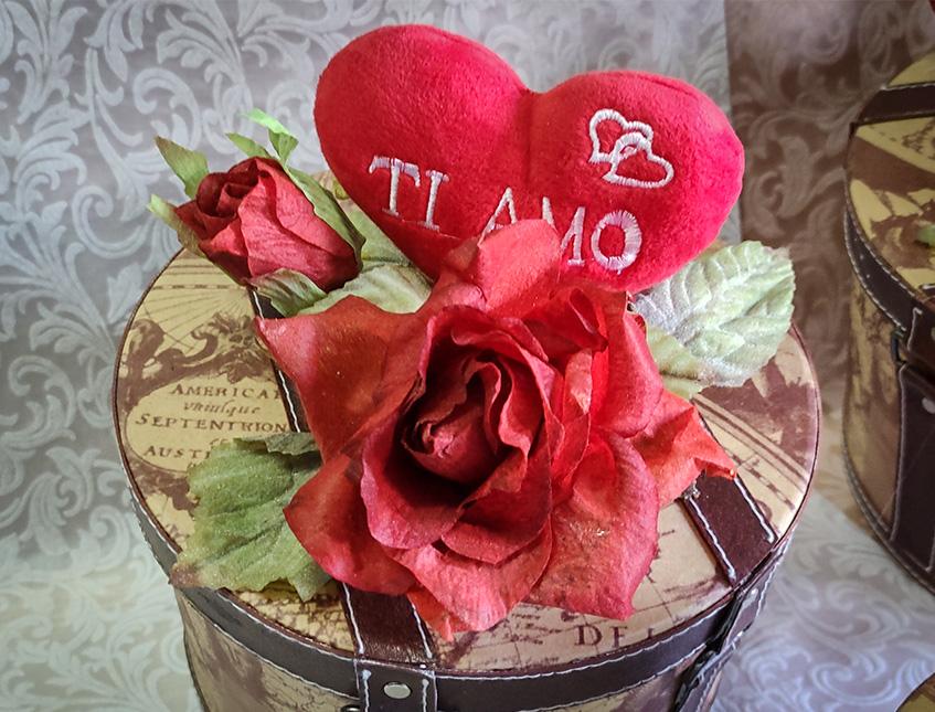 Cappelliere x 3 tonde decoro San Valentino - Sconti per Fioristi e Aziende