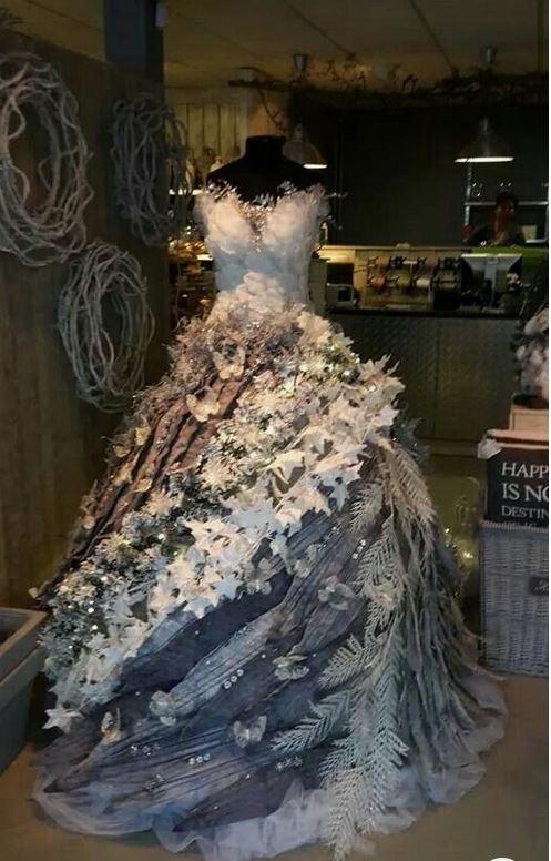 Manichino in Plastica H 90 Nero - Sconti per Fioristi Wedding e Aziende - Uomo e Donna