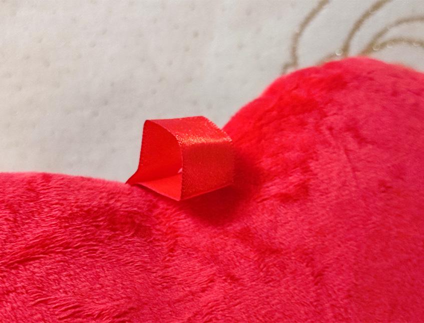 Cuscino Cuore Ti Amo in Velluto Rosso cm.35 Articolo per S. Valentino - Sconti per Fioristi e Aziende