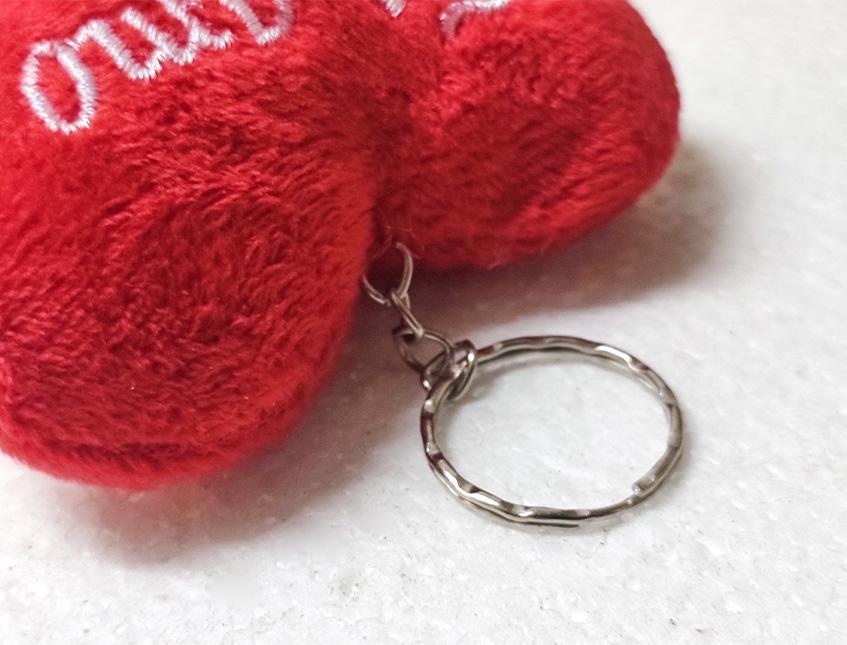Cuore portachiavi cm. 9 Ti Amo in Velluto Rosso Articolo per S. Valentino - Sconti per Fioristi e Aziende