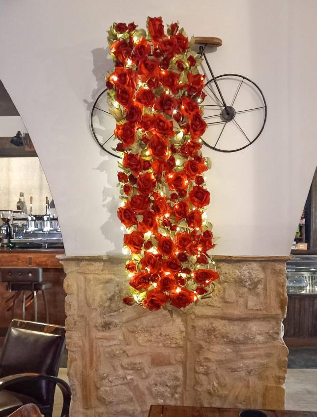 Pannello Rose rosse per te - Sconti per Fioristi, e Aziende . -cm.100 x 35 + 100 Led