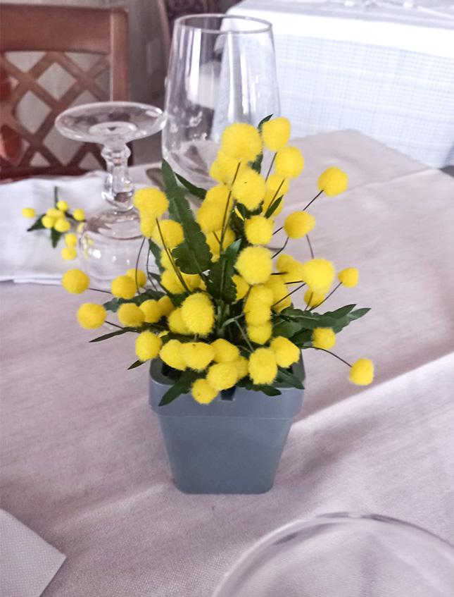 Mimosa mazzolino H 17 - Sconti per Fioristio e Aziende . - in poliestere