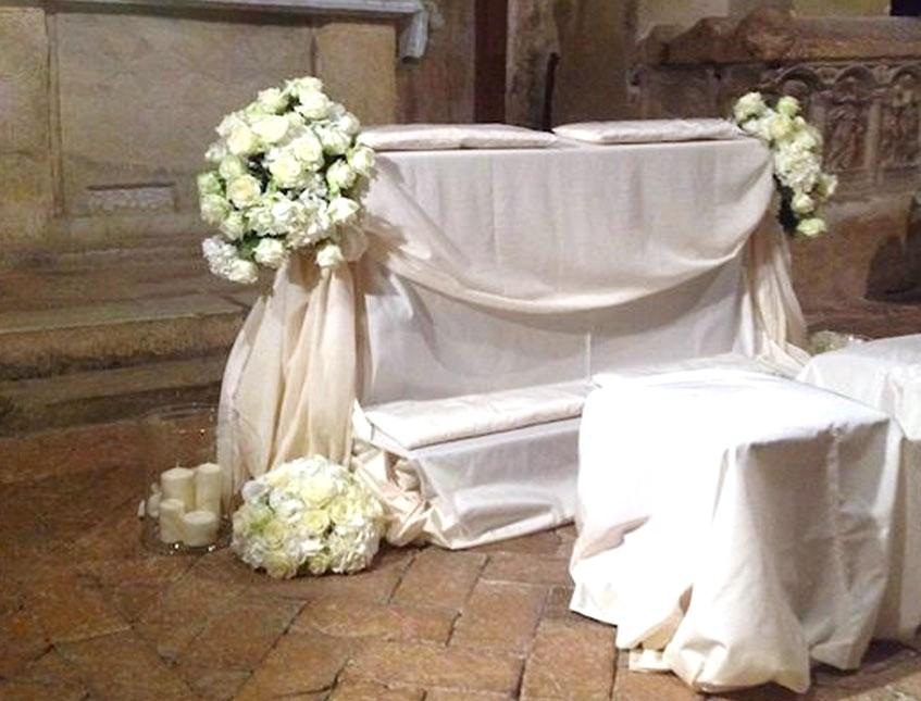 Complementi per Copri Inginocchiatoio  - in Velluto Bianco . - Sconti per Fioristi e Wedding