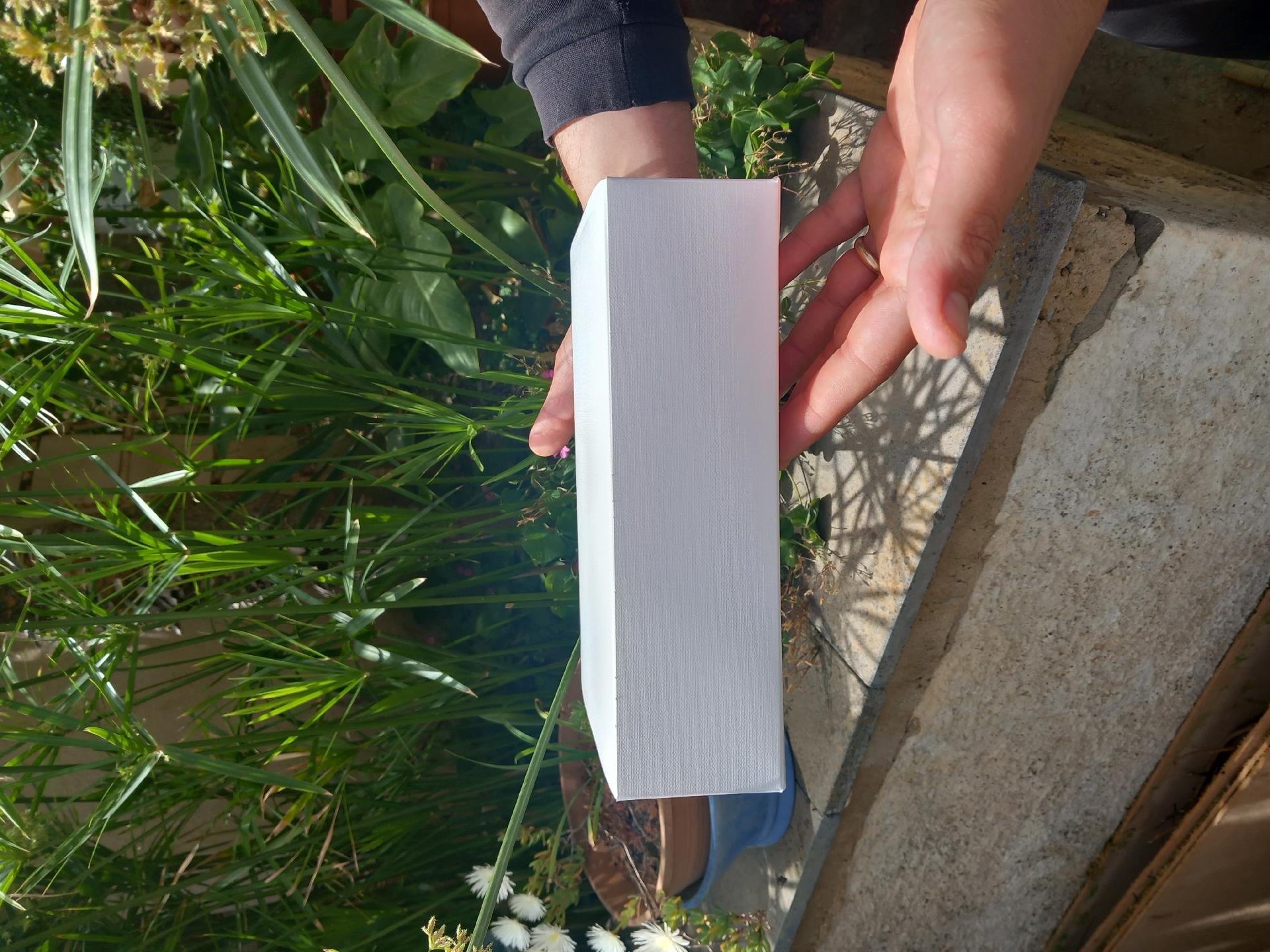Scatola per bomboniera H 6 cm. 22 x 22  - Sconti per Fioristi, e Aziende -  lino bianco pieghevole