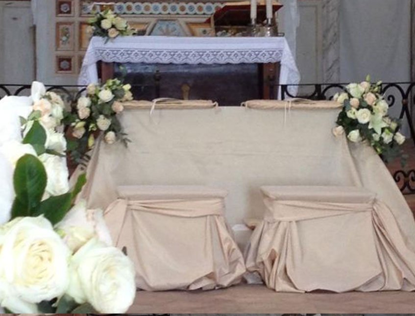 Copri Inginocchiatoio 7 pezzi  - In Velluto Bianco . -Sconti per Fioristi e Wedding