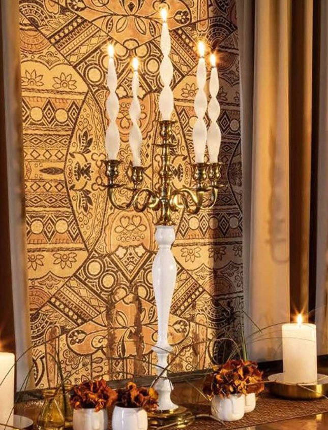 Candelabro in alluminio H 120 - Sconti per Fioristi e Aziende . - A 5 fuochi Bianco e Oro