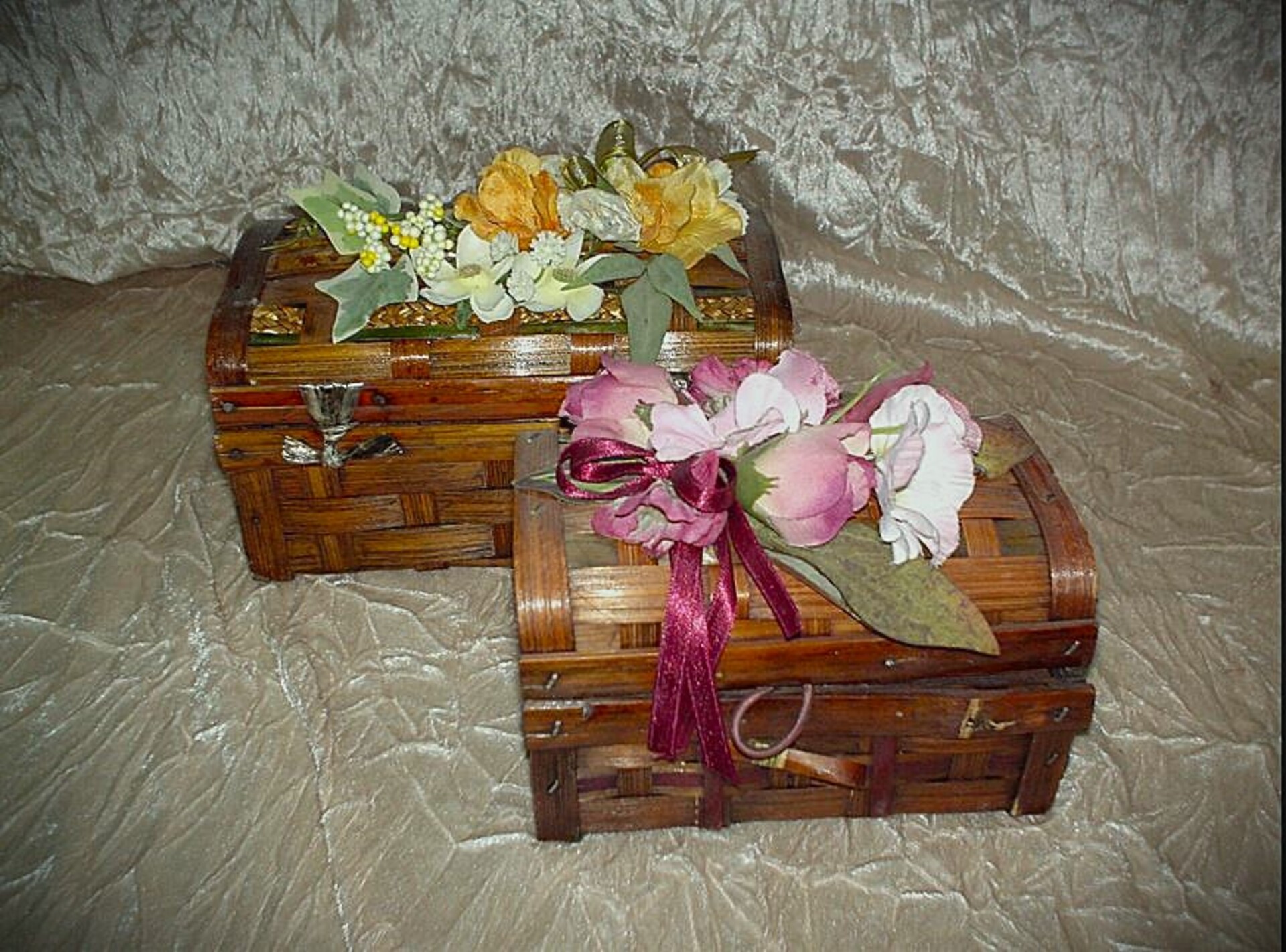 Cofanetto Medio in Rattan - Sconti per Fioristi e Aziende . - cm. 20x12 H 16