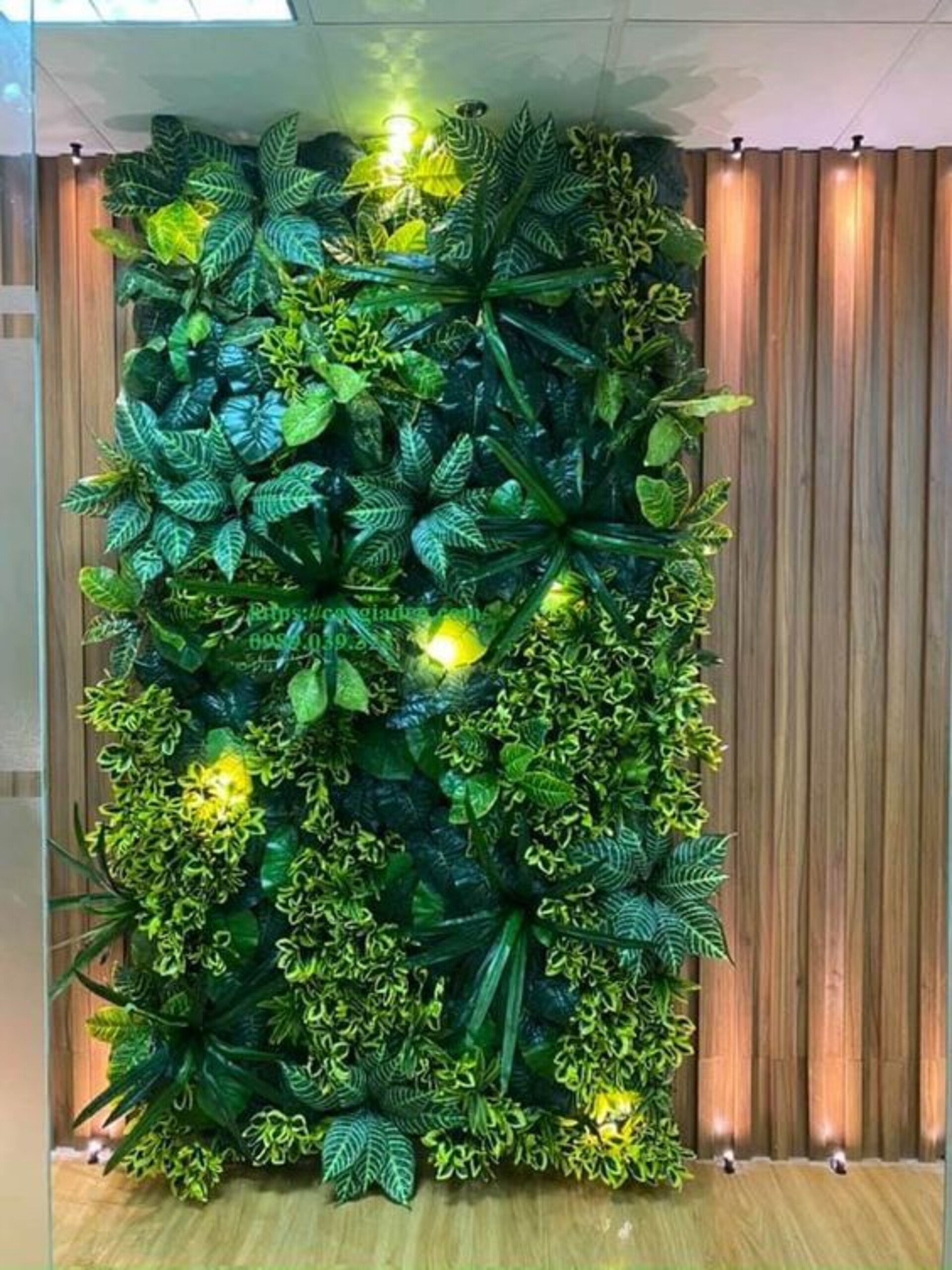 Giardino Verticale Artificiale  - Sconti per Fioristi e Aziende - Adatto in esterno ed Interno