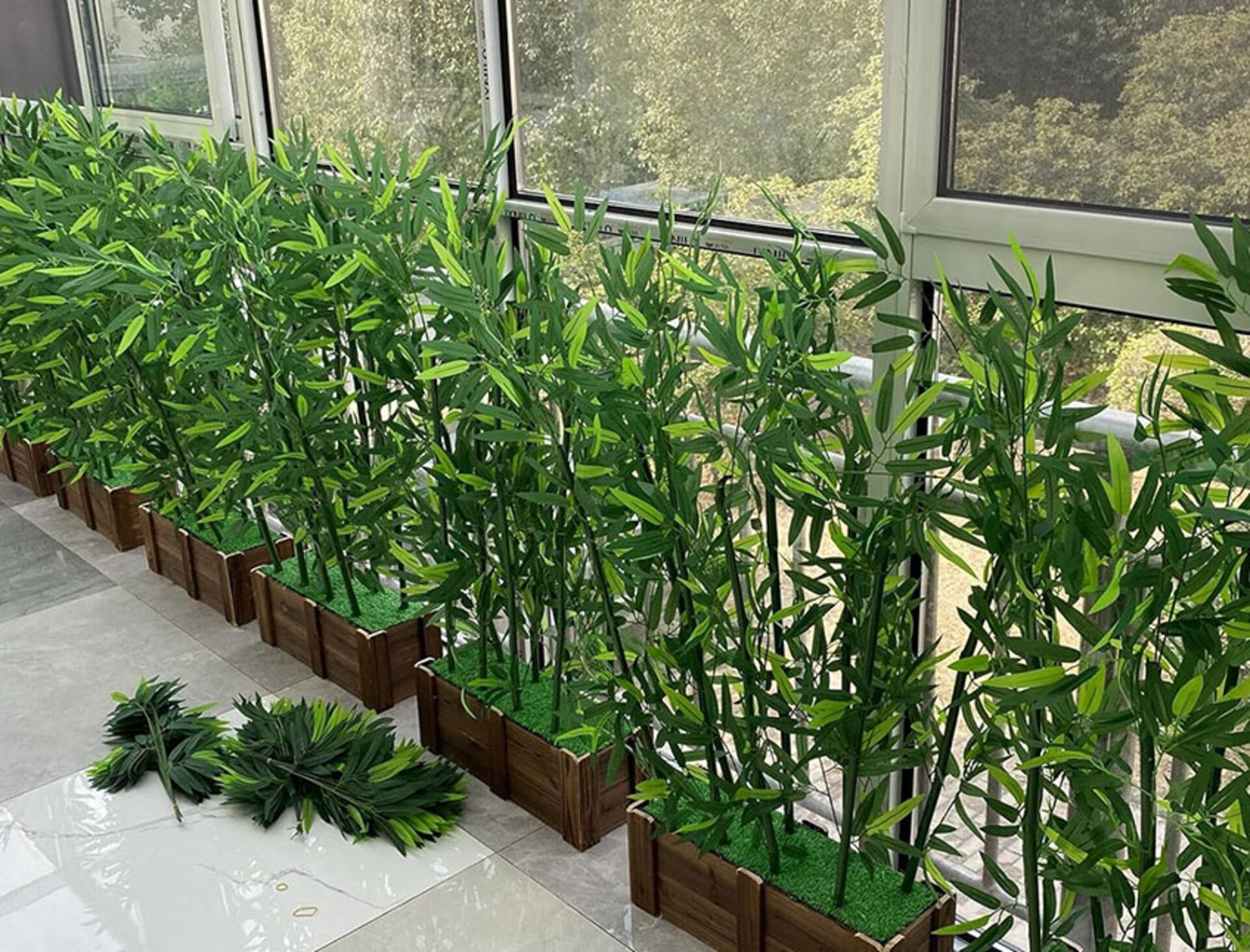 Canna di Bamboo  H 160 - Sconti per Fioristi e Aziende . - Naturale con foglie Artificiali