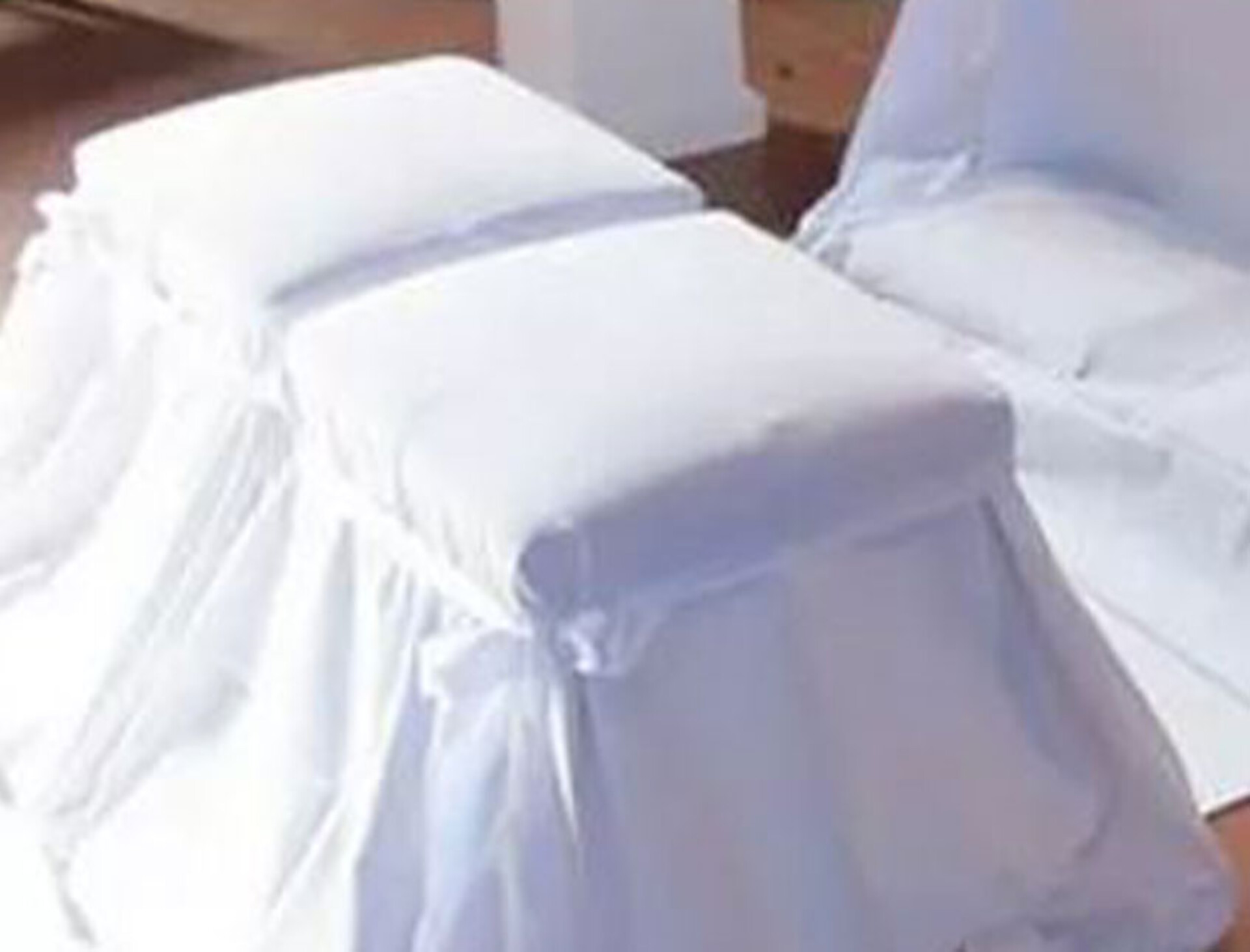Copri Inginocchiatoio 7 pezzi  - In Velluto Bianco . -Sconti per Fioristi e Wedding
