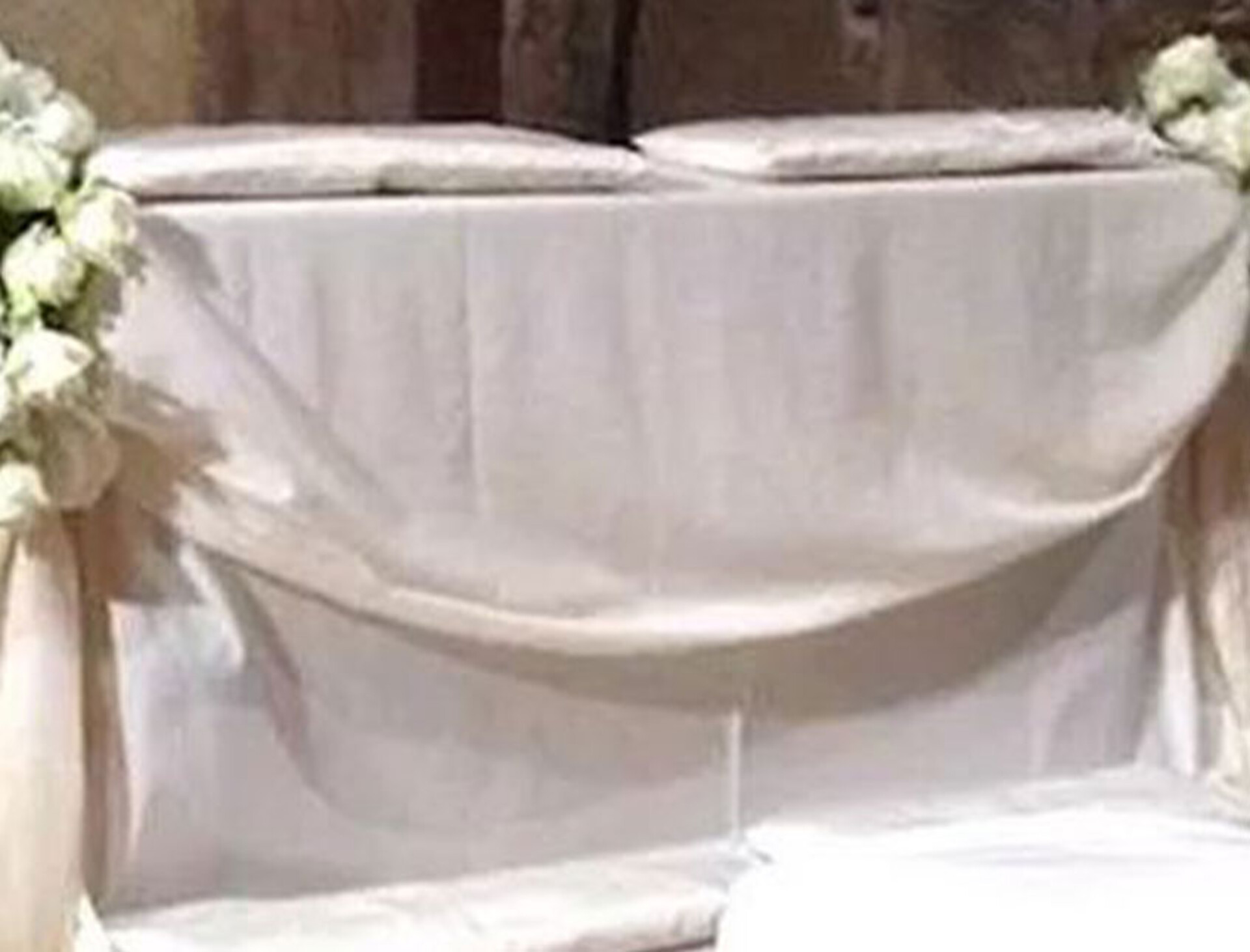 Copri Inginocchiatoio 7 pezzi  - In Velluto Bianco . -Sconti per Fioristi e Wedding